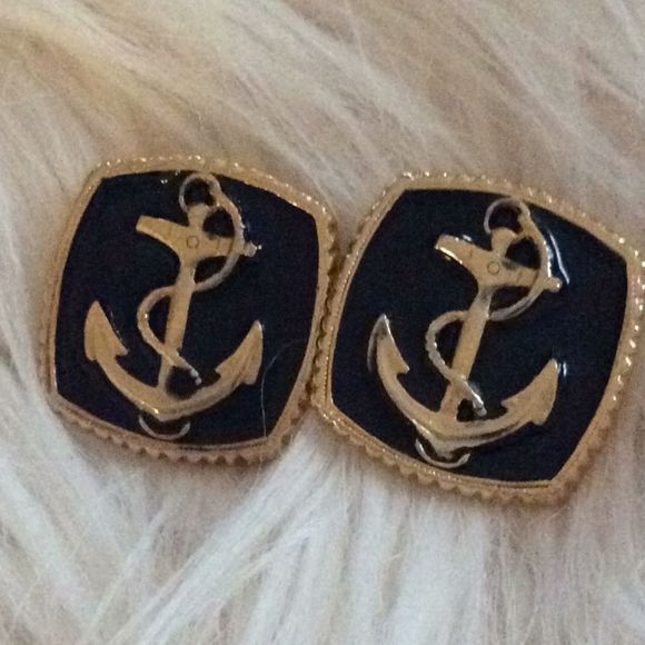 VINTAGE HIGH QUALITY 💞Bundle of 2 earrings💕 - Picture 4 of 5